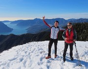 26 In vetta al Monte Alto (1723 m) con bella vista sul Lago d'Iseo